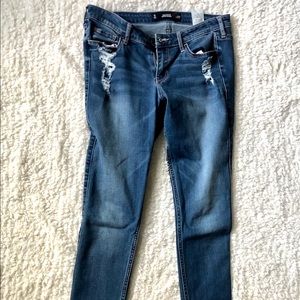 HOLLISTER medium wash jeans